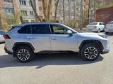 Toyota RAV4 2019 года за 14 700 000 тг. в Усть-Каменогорск