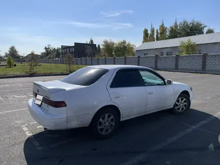 Toyota Camry 1998 года за 3 600 000 тг. в Талдыкорган – фото 5