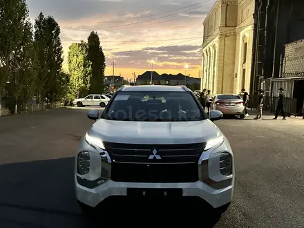 Mitsubishi Outlander, 2022