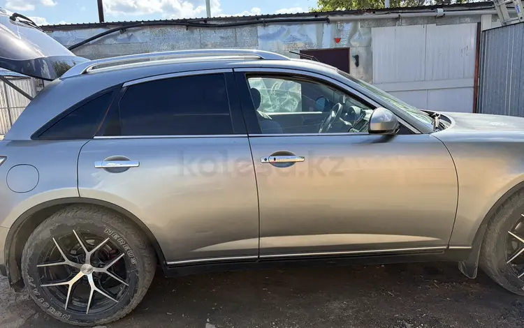 Infiniti FX35 2005 года за 4 500 000 тг. в Астана
