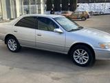 Toyota Camry 2000 года за 5 300 000 тг. в Алматы – фото 4