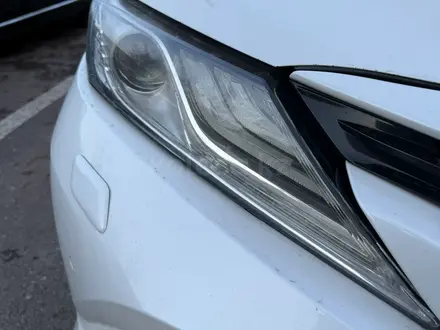 Toyota Camry 2018 года за 12 200 000 тг. в Астана – фото 9