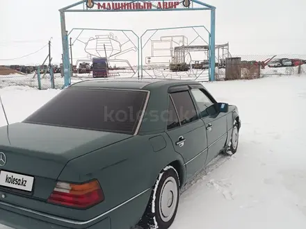 Mercedes-Benz E 230 1990 года за 1 450 000 тг. в Петропавловск