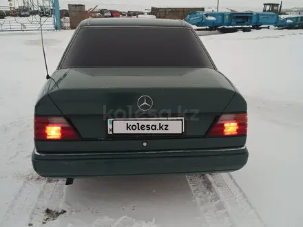 Mercedes-Benz E 230 1990 года за 1 450 000 тг. в Петропавловск – фото 3