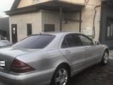 Mercedes-Benz S 320 2000 годаfor4 000 000 тг. в Алматы – фото 4