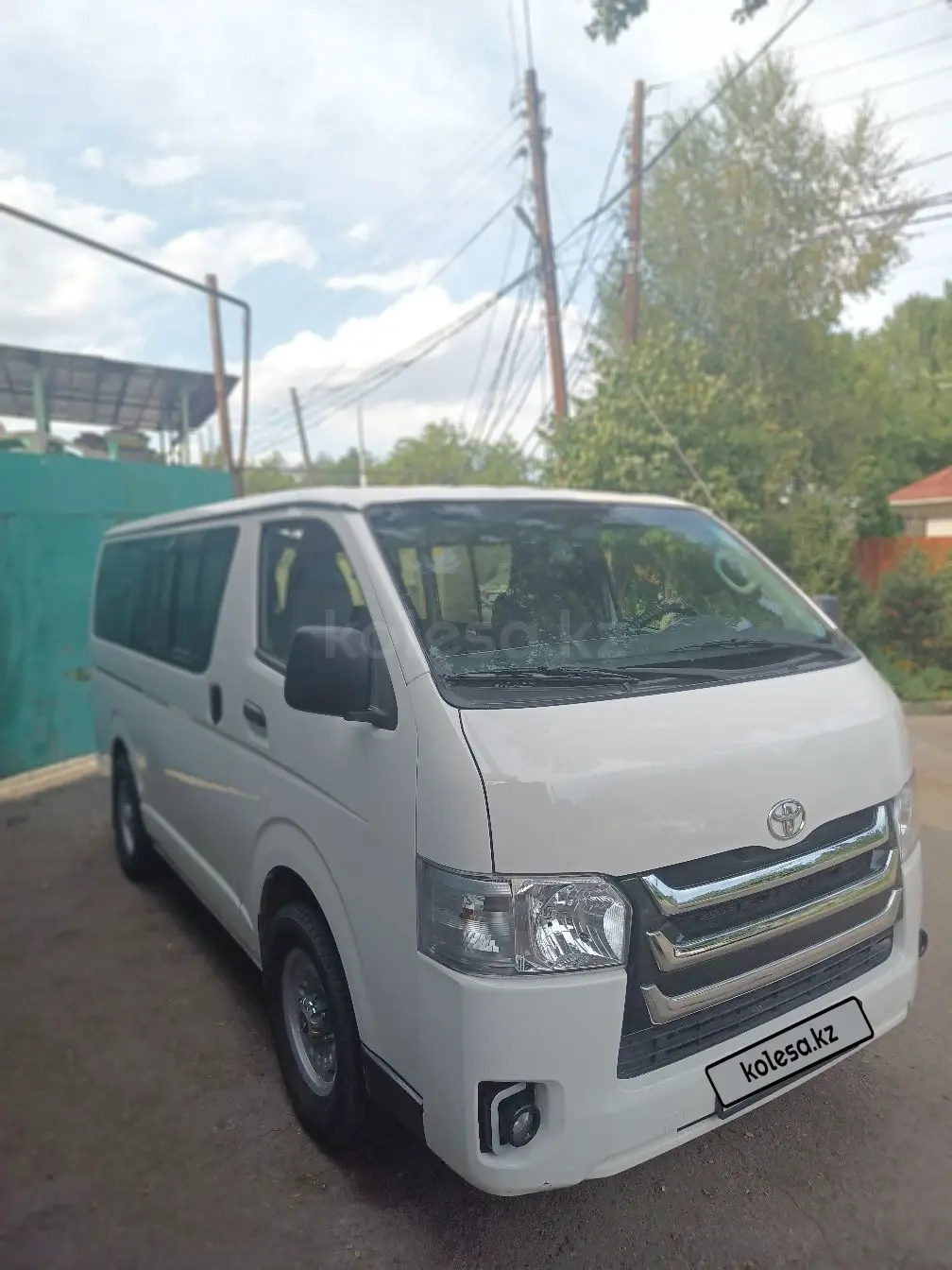 Toyota HiAce, 2008