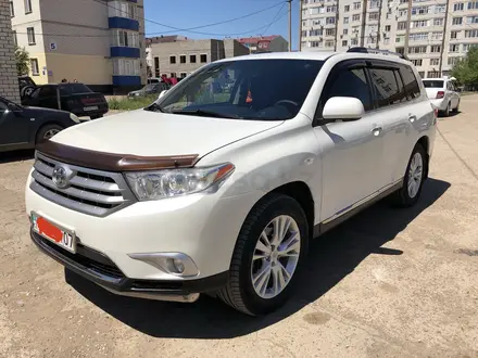 Toyota Highlander 2012 года за 12 800 000 тг. в Уральск