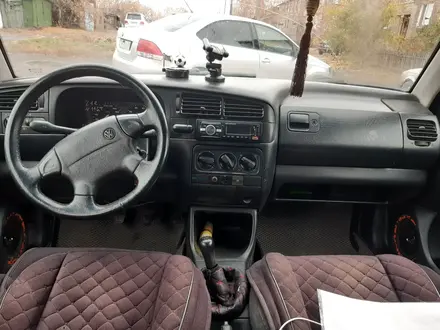 Volkswagen Golf 1993 года за 850 000 тг. в Караганда – фото 4