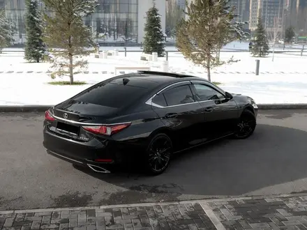 Lexus ES 350 2020 года за 29 000 000 тг. в Астана – фото 9