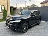 Toyota Land Cruiser 2021 года за 49 000 000 тг. в Алматы – фото 4