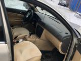 Volkswagen Passat 2004 года за 2 100 000 тг. в Атырау – фото 5