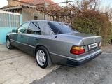 Mercedes-Benz E 200 1990 года за 2 700 000 тг. в Шымкент – фото 5