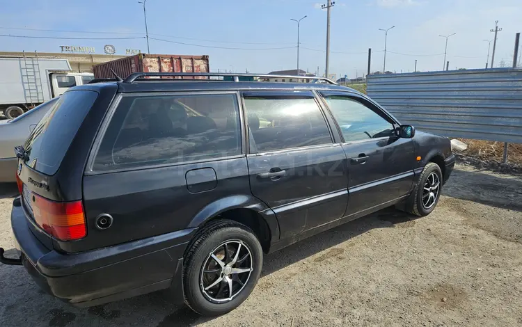 Volkswagen Passat 1994 года за 1 800 000 тг. в Атырау