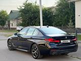 BMW 530 2022 года за 24 200 000 тг. в Шымкент – фото 4