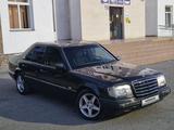 Mercedes-Benz E 320 1994 года за 2 900 000 тг. в Астана – фото 3