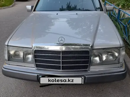 Mercedes-Benz E 230 1992 года за 2 200 000 тг. в Шымкент – фото 15