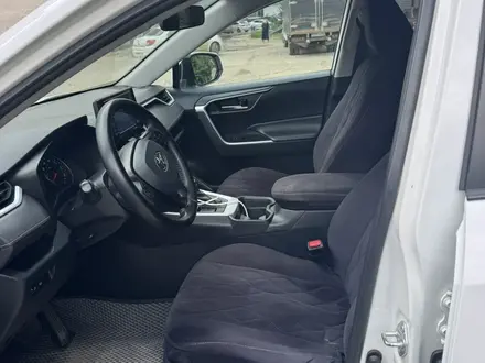Toyota RAV4 2021 года за 14 500 000 тг. в Актобе – фото 7