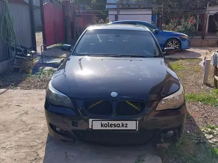 BMW 545 2005 года за 5 500 000 тг. в Алматы – фото 4