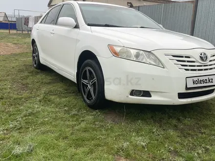 Toyota Camry 2007 года за 4 800 000 тг. в Уральск – фото 2