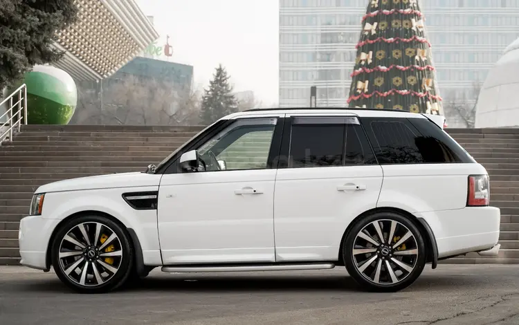 Land Rover Range Rover Sport 2013 года за 18 000 000 тг. в Алматы