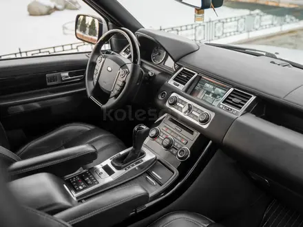 Land Rover Range Rover Sport 2013 года за 18 000 000 тг. в Алматы – фото 36