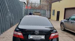 Toyota Camry 2006 года за 7 000 000 тг. в Уральск – фото 2