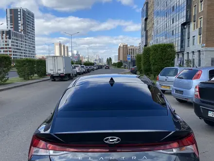 Hyundai Elantra 2022 года за 9 800 000 тг. в Астана – фото 3