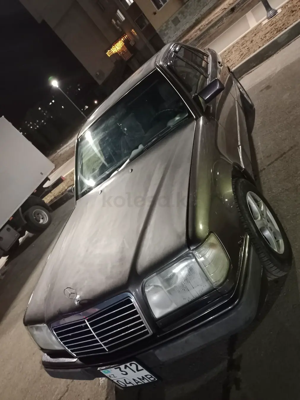 Mercedes-Benz E-Class, 1993