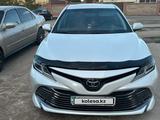 Toyota Camry 2020 года за 13 900 000 тг. в Астана