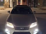 Lexus ES 300h 2013 года за 8 500 000 тг. в Атырау – фото 2