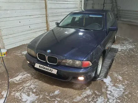 BMW 528 1999 года за 3 100 000 тг. в Астана – фото 36