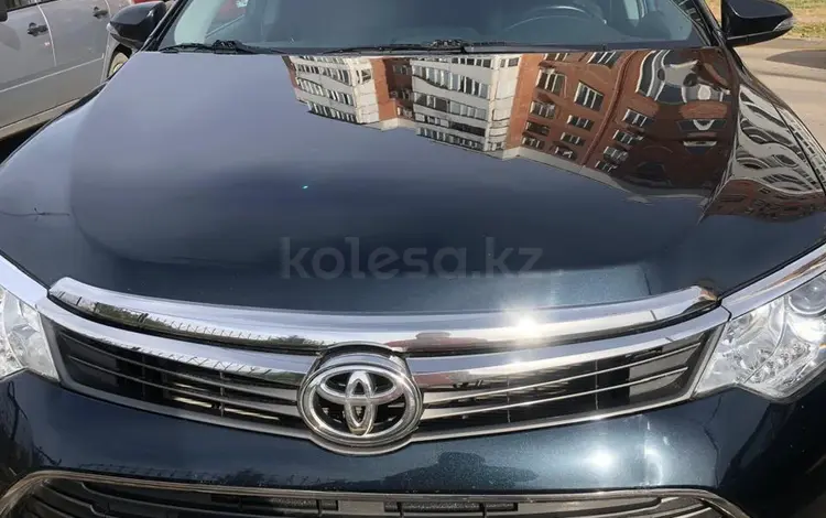 Toyota Camry 2015 годаfor11 000 000 тг. в Уральск