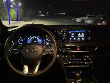 Hyundai Santa Fe 2019 года за 10 500 000 тг. в Астана – фото 11