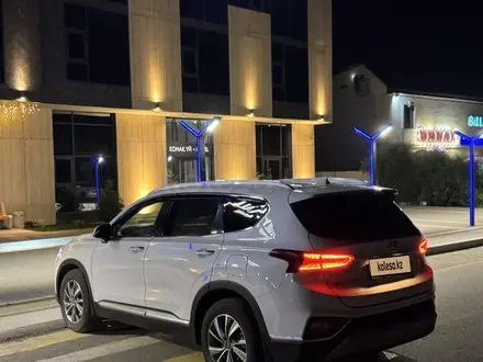 Hyundai Santa Fe 2019 года за 10 500 000 тг. в Астана – фото 9