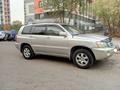 Toyota Highlander 2003 года за 5 100 000 тг. в Алматы – фото 2