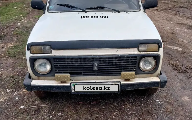 ВАЗ (Lada) Lada 2121 1999 годаүшін1 100 000 тг. в Державинск