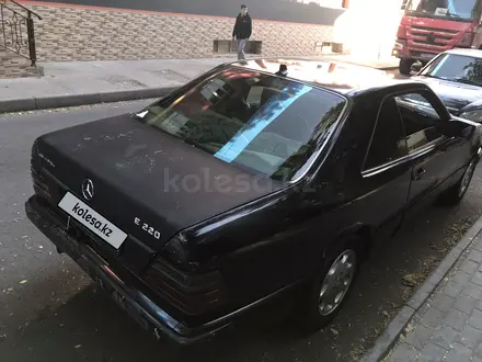 Mercedes-Benz E 230 1992 года за 800 000 тг. в Шымкент – фото 6