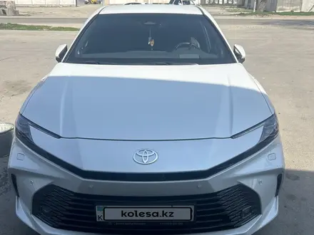 Toyota Camry 2025 года за 23 000 000 тг. в Тараз