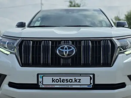 Toyota Land Cruiser Prado 2021 года за 34 000 000 тг. в Алматы – фото 10