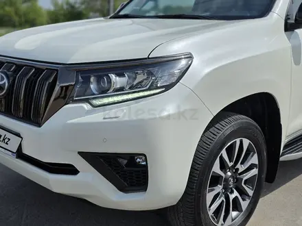 Toyota Land Cruiser Prado 2021 года за 34 000 000 тг. в Алматы – фото 17