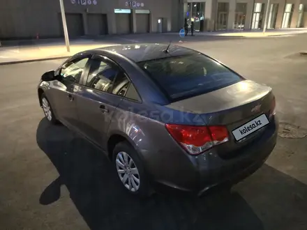 Chevrolet Cruze 2013 года за 3 800 000 тг. в Астана – фото 12