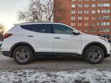 Hyundai Santa Fe 2018 годаүшін7 900 000 тг. в Актобе – фото 3