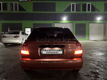 Hyundai Accent 2009 года за 3 300 000 тг. в Актобе – фото 3