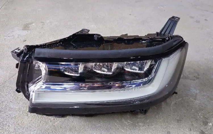 Фара Тойота Ланд Крузер 300 за 450 000 тг. в Алматы