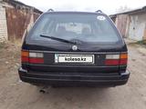 Volkswagen Passat 1992 годаүшін1 550 000 тг. в Уральск – фото 4