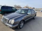 Mercedes-Benz E 230 1996 годаүшін3 300 000 тг. в Петропавловск – фото 3