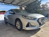 Hyundai Sonata 2019 годаүшін7 700 000 тг. в Алматы