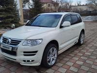 Volkswagen Touareg 2007 годаүшін10 500 000 тг. в Астана