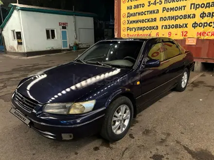 Toyota Camry 1998 года за 2 600 000 тг. в Алматы – фото 7