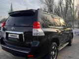 Toyota Land Cruiser Prado 2010 года за 19 000 000 тг. в Алматы – фото 2